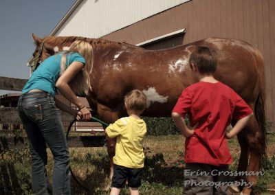 boys-horse-bath-hose